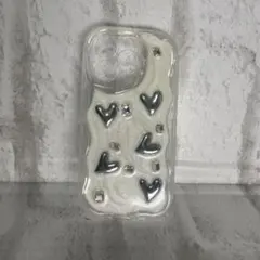 iPhone15pro用クリアケース ハートデザイン