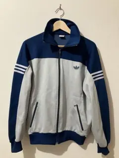 古着 addidas ヴィンテージトラックジャケット 60s デサント 西ドイツ adidas】デサント社・西ドイツ製のトラックジャケットを使った