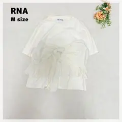 【アールエヌエー】レイヤード風Tシャツ M オフホワイト フロントリボンのサムネイル