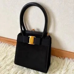 フェラガモ ハンドバッグ