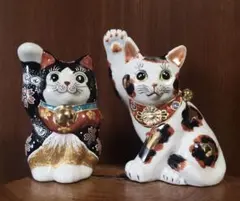 九谷焼 招き猫 4号2点セット 赤富士＆グリーン釉桜 新品 箱付き