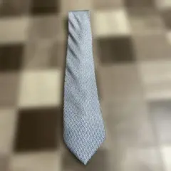 エルメス　青と白のヘリンボーンネクタイ　保管シワ有り　シルク100%