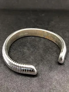 Item thumbnail for item e7b25d8b-9aa1-4e53-a088-d1707ec723e4