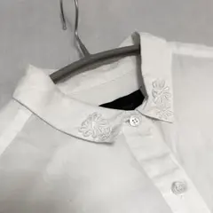 USED / ivory court 刺繍付きホワイト長袖シャツのサムネイル