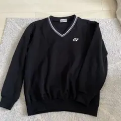 YONEX Vネックセーター Mサイズ 黒