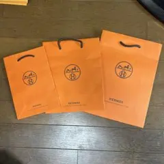 HERMESショップ袋と保存袋、リボン