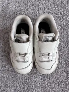 new balance ホワイトスニーカー ベルクロ