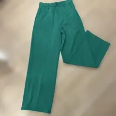 グリーン ワイドパンツ