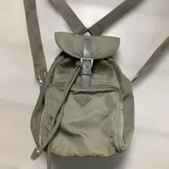 PRADA ナイロンリュック オリーブグリーン