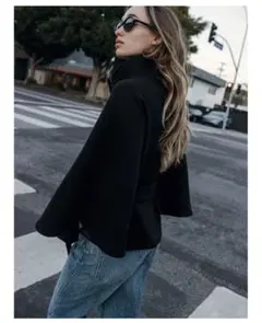 ZARAウール製 ケープスリーブ ショートコート