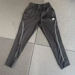 adidas ブラックジャージパンツMサイズ