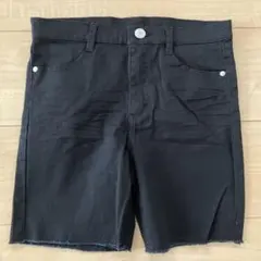 【新品・未使用】ハーフパンツ　黒　キッズ　130㎝