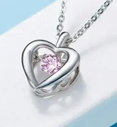桜満開✨魔法のパープルローズ✨胸元で揺れるハート✨神秘的✨ネックレス✨
