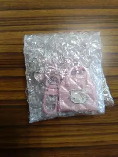 ハローキティ シークレットキーホルダー バッグ