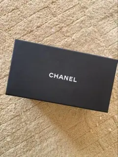 CHANEL ギフト箱 黒