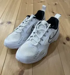 NIKE エアハイツ　スニーカーのサムネイル