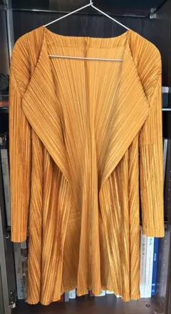 PLEATS PLEASE イッセイミヤケ ロング長袖カーディガンのサムネイル