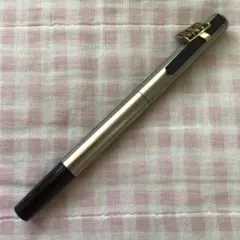 BURBERRY 万年筆 ペン先刻印SHEAFFER ®️14K-585 USA - メルカリ