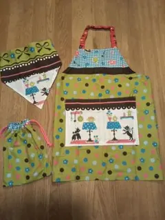 入園グッズ準備☆エプロン＆三角巾＆巾着セット① ハンドメイド