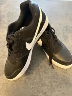 Nike SB Delta Force ブラックスニーカー