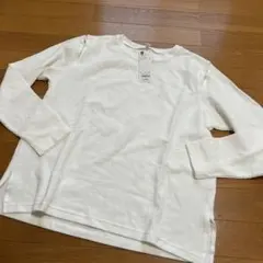 新品gu リブカットアウトTシャツジュニアLサイズ