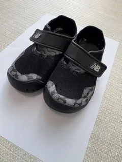New Balance キッズサンダル 15.5cm ブラック