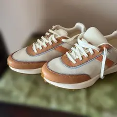 Item thumbnail for item c32760e0-fdf9-4575-80d6-1f0761f70e02