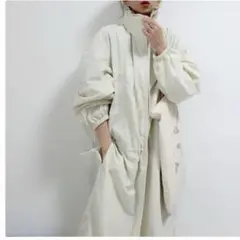 新品　ユニクロ　UNIQLO U ナイロンフーデットコート S ナチュラル