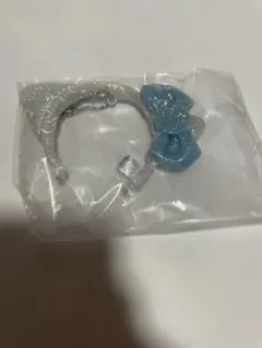 【新品】シークレットミニカチューシャ　ハローキティ1 キラキラ素材