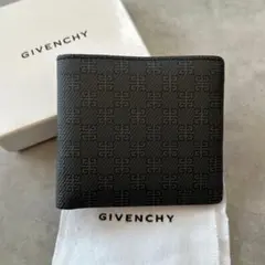 GIVENCHY 4Gロゴ　総柄　二つ折り財布　札入れ　カード入れのサムネイル