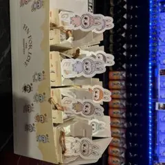 ウサギデザイン PIN FOR LOVE 8個セット