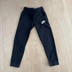 Nike 黒 長ズボン 140サイズ