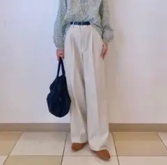 UNIQLO タックワイドパンツ ナチュラル☆ユニクロ