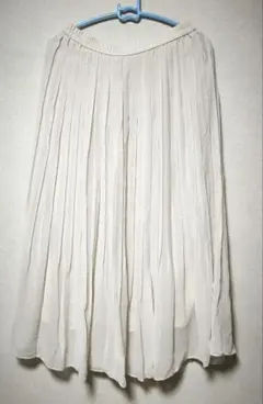 新品未使用 ユニクロ ハイウエストシフォンプリーツスカート Lサイズ
