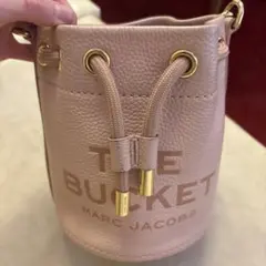 MARC JACOBS THE BUCKET ピンク