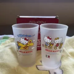 [美品]ハローキティ 30周年記念 ペアコップ2個セット