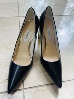 新品 COACH ブラックレザーハイヒール ポインテッドトゥ黒23cm