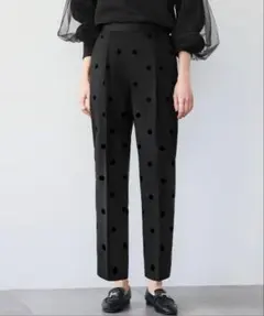 エルフランク ドットプリントセンタープレステーパードパンツ