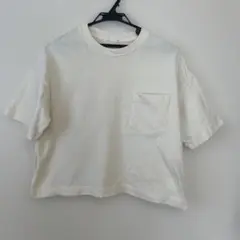 GUアイボリー ポケット付き クロップドTシャツ