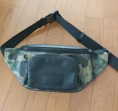 未使用COACH ボディーバッグ カモフラ 迷彩 レザー PVC ブラック