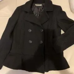 natural beauty basic 黒 裾フリル　ピーコート