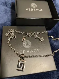 VERSACE シルバーネックレス メダリオン - メルカリ