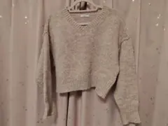 vネック セーター