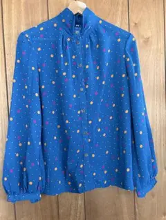 レトロ水玉模様の長袖シャツ