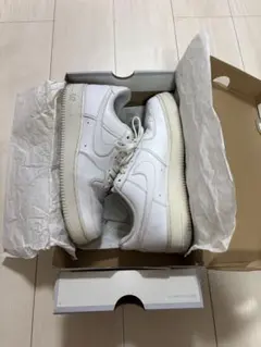 NIKE AIR FORCE 1 ホワイト