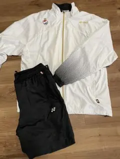 ヨネックス　ウインドブレーカーセット