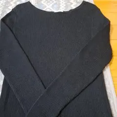 ブラックリブ編み長袖ニット セーター