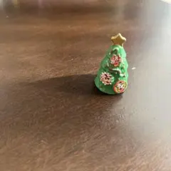ディズニー　チョコエッグ　クリスマスツリー
