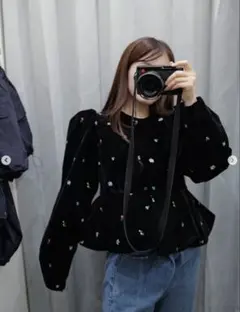 即完売品 bibiy ペプラムニット 黒 BIBIY. MADE | B. STARRY PEPURAMU CARDIGAN｜Bibiy.