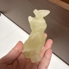 ✨イエローカルサイト✨蝶々乗せネコちゃん☺︎虹あり　黄色　777 レモンクォーツ